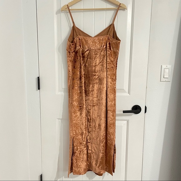 NWT Anthropologie Lucie Embroidered Velvet Slip Dress - Picture 11 of 12